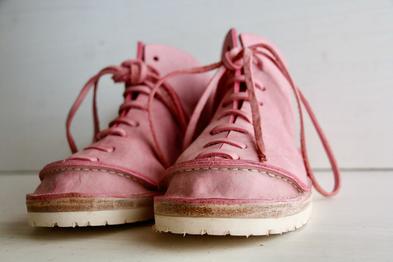 ALASKAレザーを使用した革靴たち