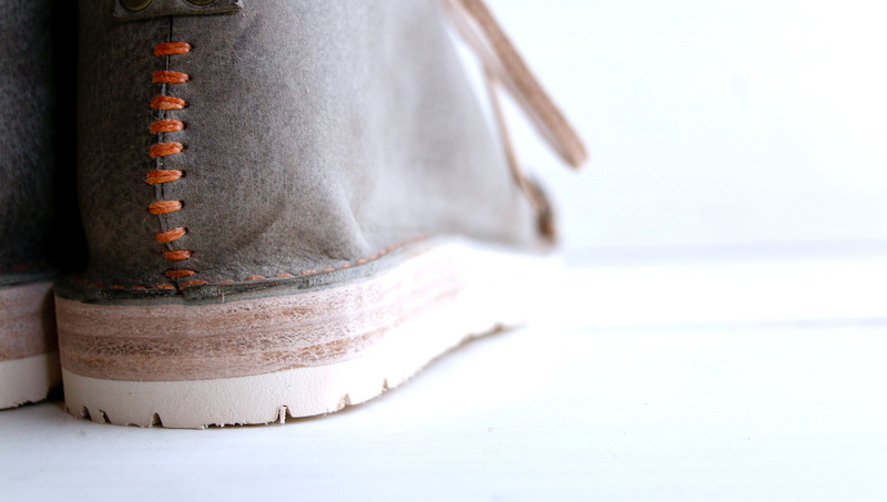 ALASKAレザーを使用した革靴たち