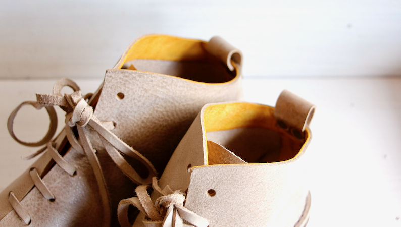 ALASKAレザーを使用した革靴たち